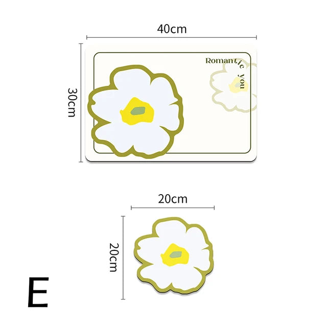 Set of 2 flower shaped placemats