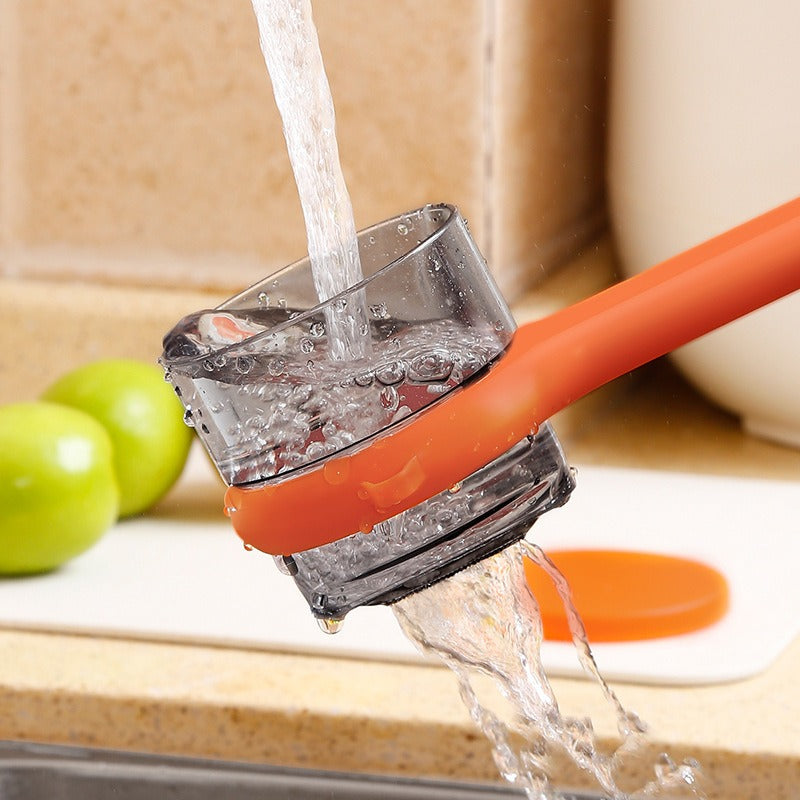 Household manual peeler